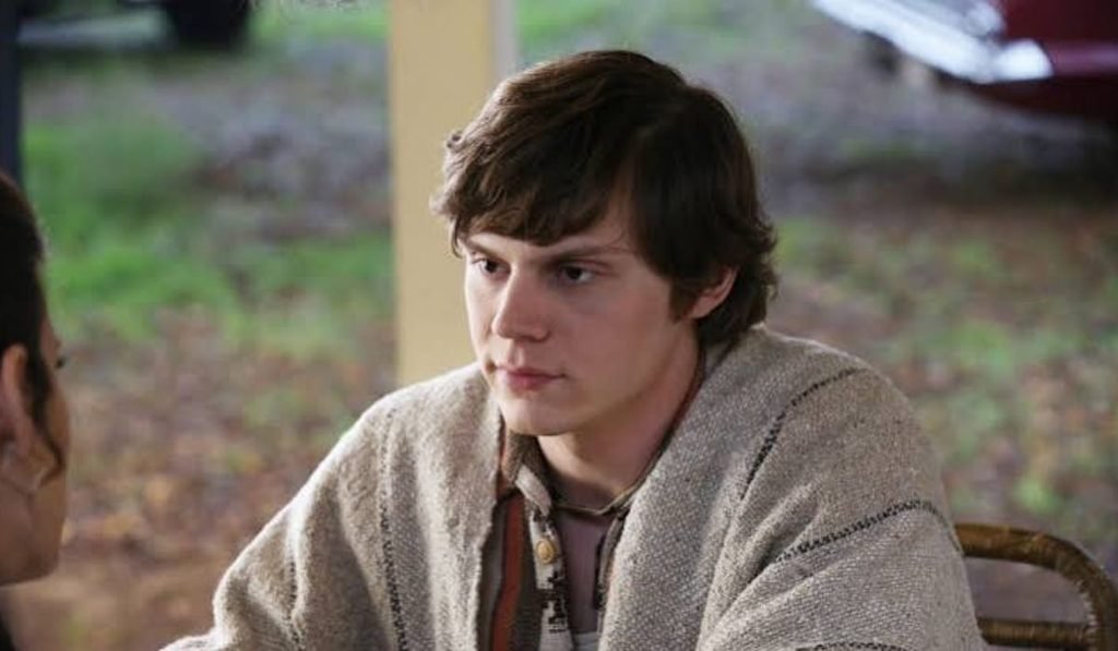 Evan Peters